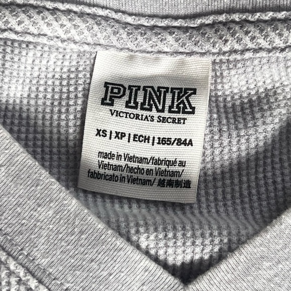 Victoria Secret long-sleeve crop top - Picture 2 of 5